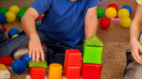幼儿园玩具的投放需要注意哪些卫生要求？